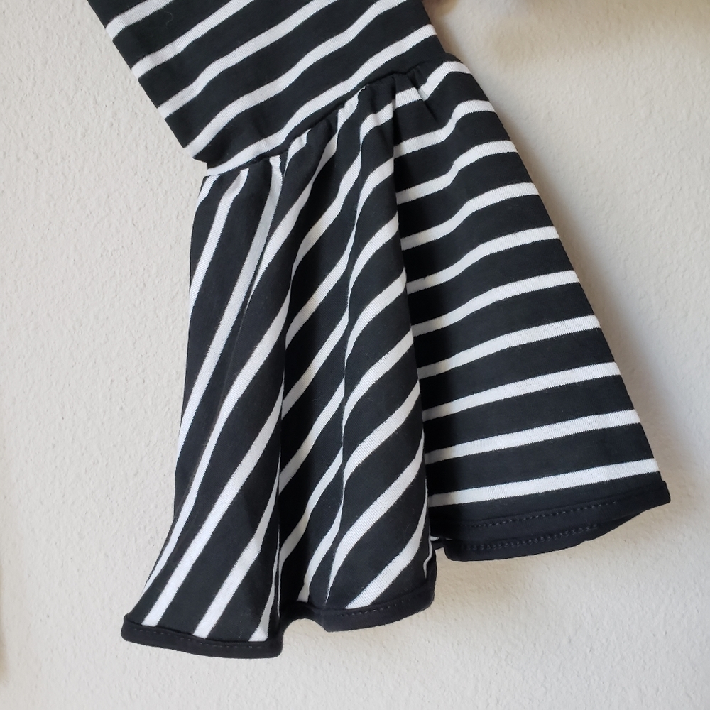 Boho Bell Sleeve Crew Neck Top - Picture 7 of 12